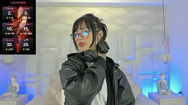 doll__bella on StripChat