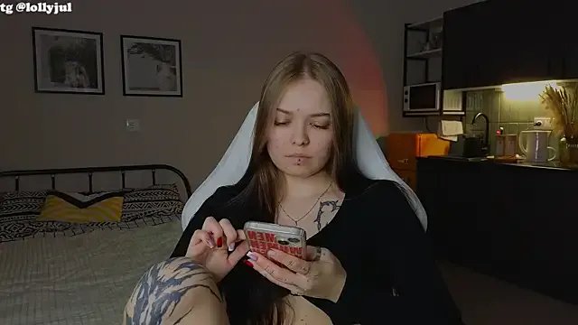 doll_lol_ on StripChat 