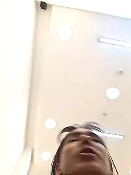 Doll_Loren on StripChat 