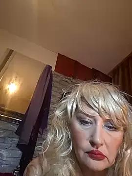 dominatrixredsonyja from StripChat is Freechat
