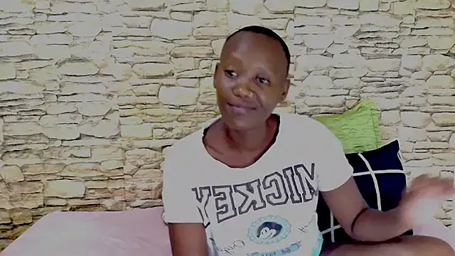 EbonyOlive69 on StripChat