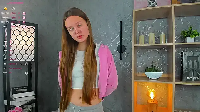 ElenoreReth on StripChat