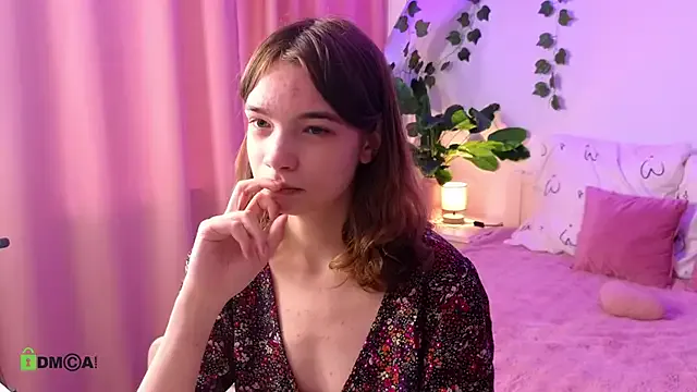 Evi_Brook on StripChat