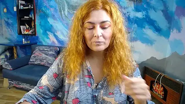 Helen1974 on StripChat 