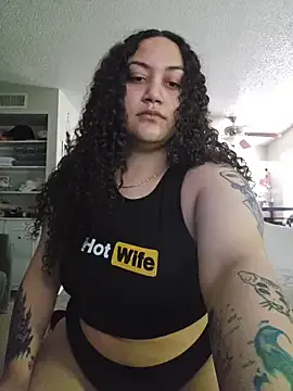 honeeyyy_pot on StripChat