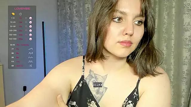 Hoot_owl_cb on StripChat 