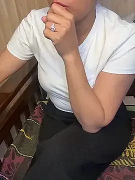 Hotsofia6969 on StripChat