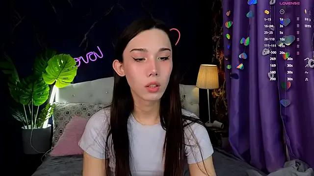 Kaia_Sunshine_Mia on StripChat 