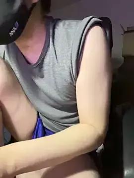kentyken from StripChat is Freechat