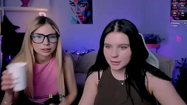 kitty_kris from StripChat
