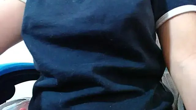 klylls_squirt_ on StripChat 