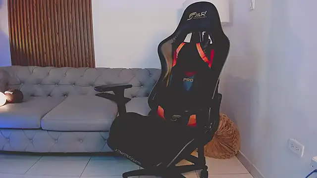 liam_collins21 on StripChat