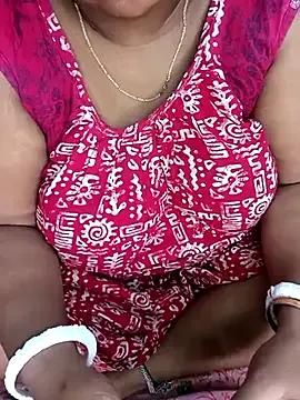 Lily_Rosy on StripChat 