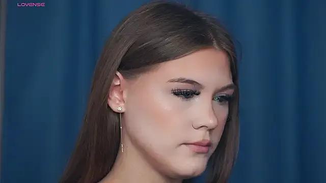 LilyHeupel on StripChat 