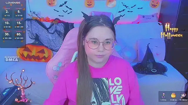 Lolisuccub on StripChat 