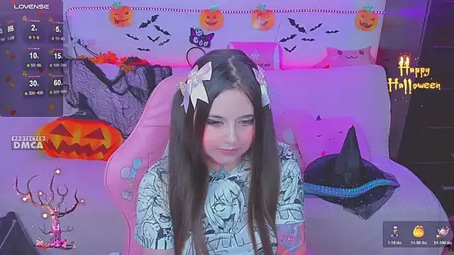 Lolisuccub on StripChat 