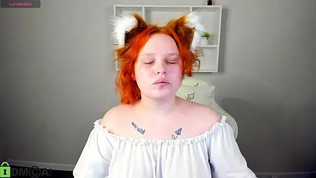 Looly_Rise on StripChat 