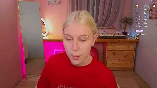 lovedrope on StripChat