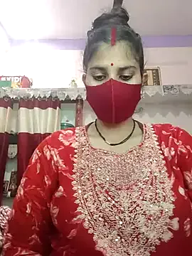 Maahi-Queen on StripChat