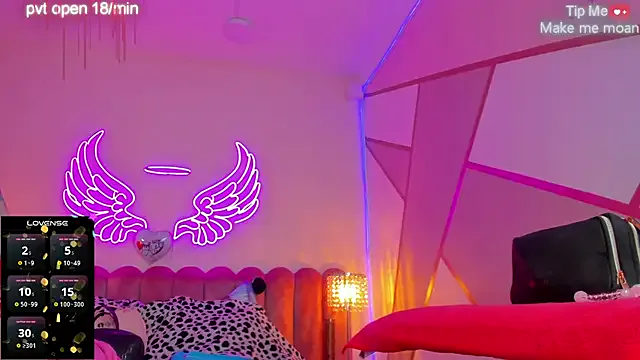 madisson_121 on StripChat