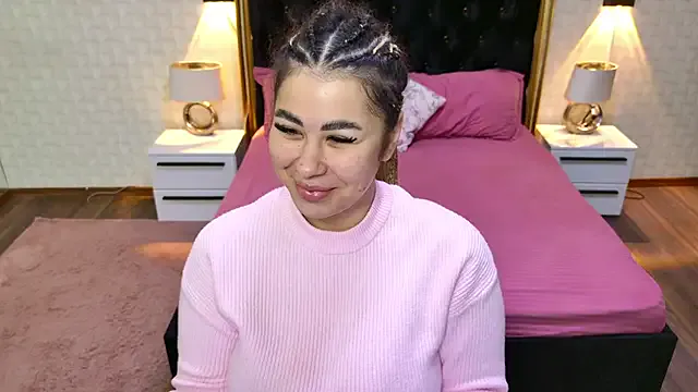 MegaBoobsDeee on StripChat