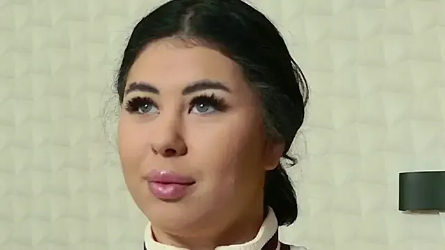 MegaBoobsDeee on StripChat