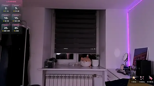 miabellee_ — doggy close up