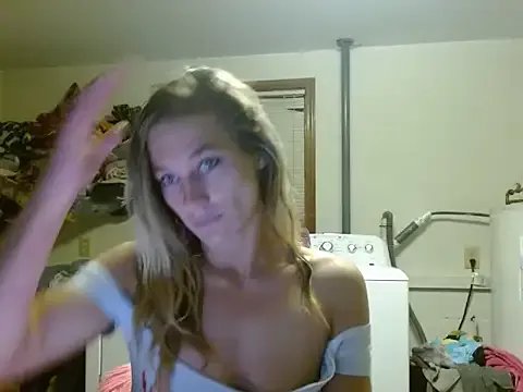 missymilf on StripChat 