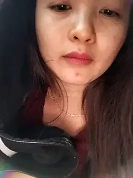 moa_koa on StripChat