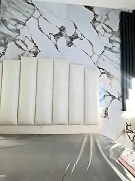 mollieblue69 on StripChat 