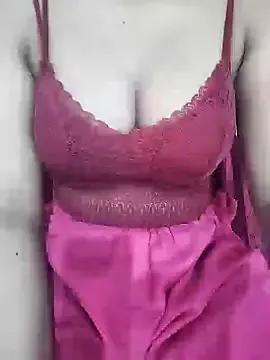 nainacutegic on StripChat 