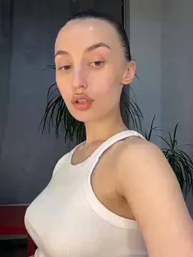 Polli_Kiss on StripChat 