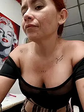 Queen_lorena on StripChat 