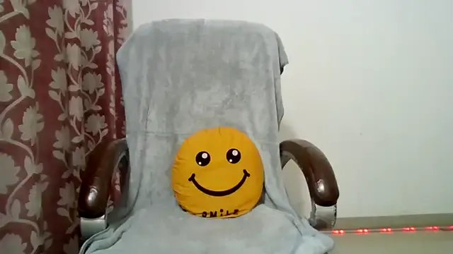 Queenhimanshi on StripChat 