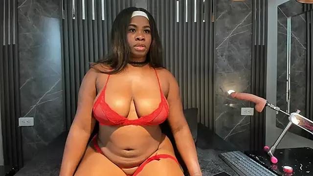 SaraiEvans on StripChat 