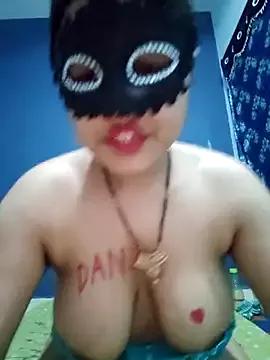 SassyWildCouple from StripChat