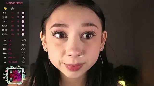 Sssonya on StripChat 