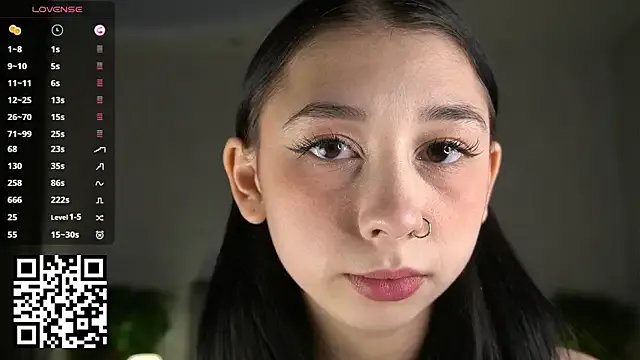 Sssonya on StripChat 