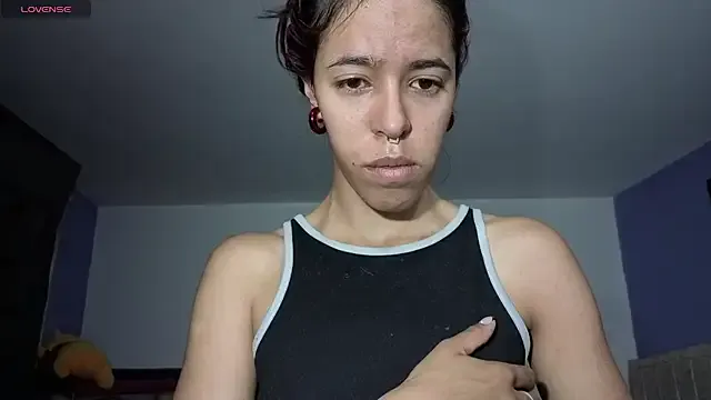 stephania_t on StripChat