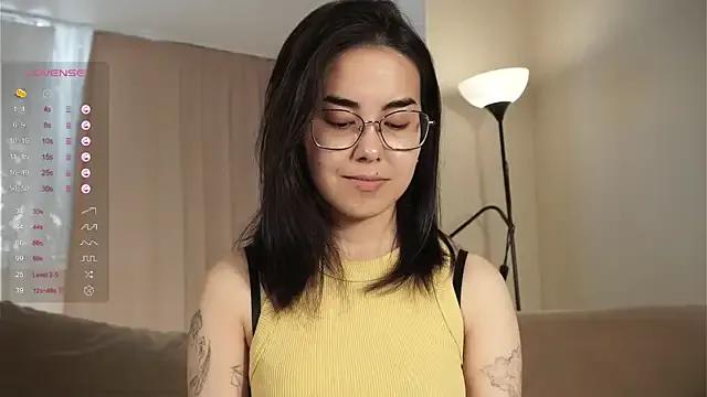 SunnBarns on StripChat