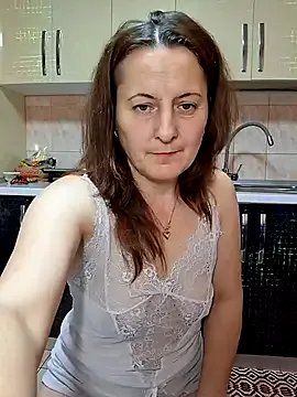 Sweet-milf- on StripChat 
